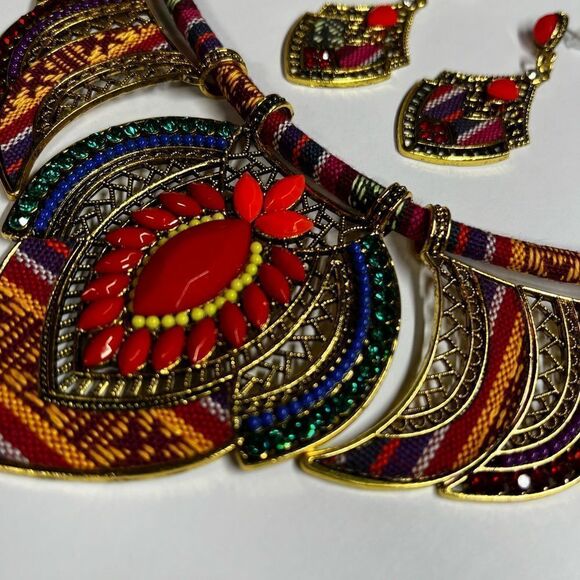 Bohemian Style Necklace and earrings set - Picture 12 of 14